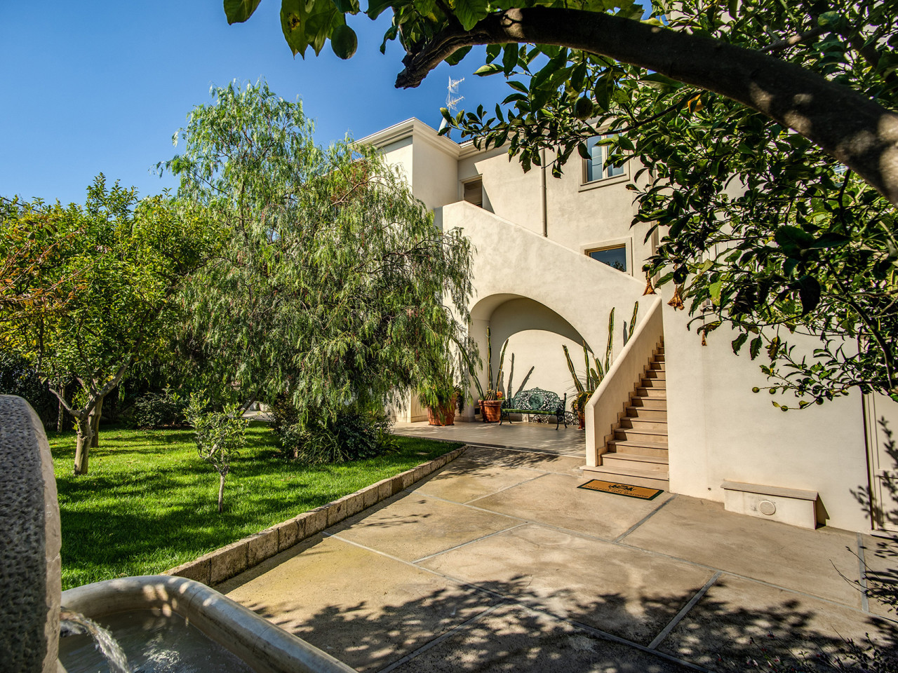 SORRENTO LUXURY S.R.L