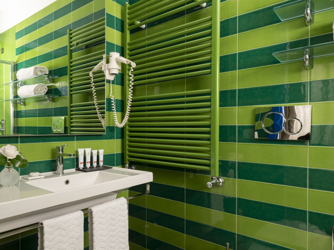 SORRENTO LUXURY S.R.L