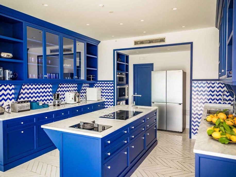 SORRENTO LUXURY S.R.L