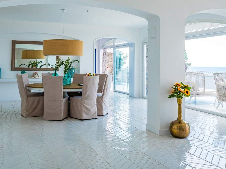 SORRENTO LUXURY S.R.L