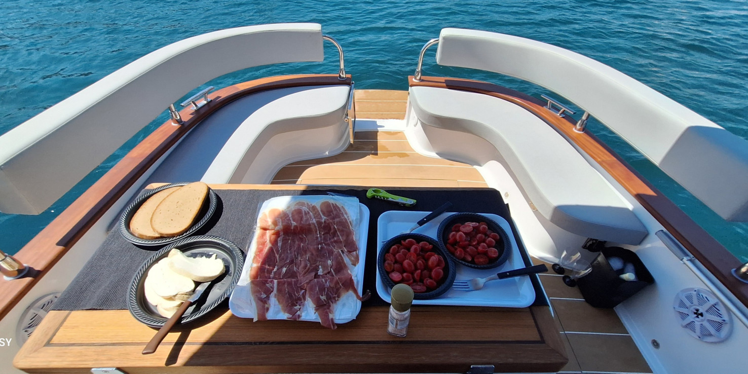 SORRENTO LUXURY S.R.L