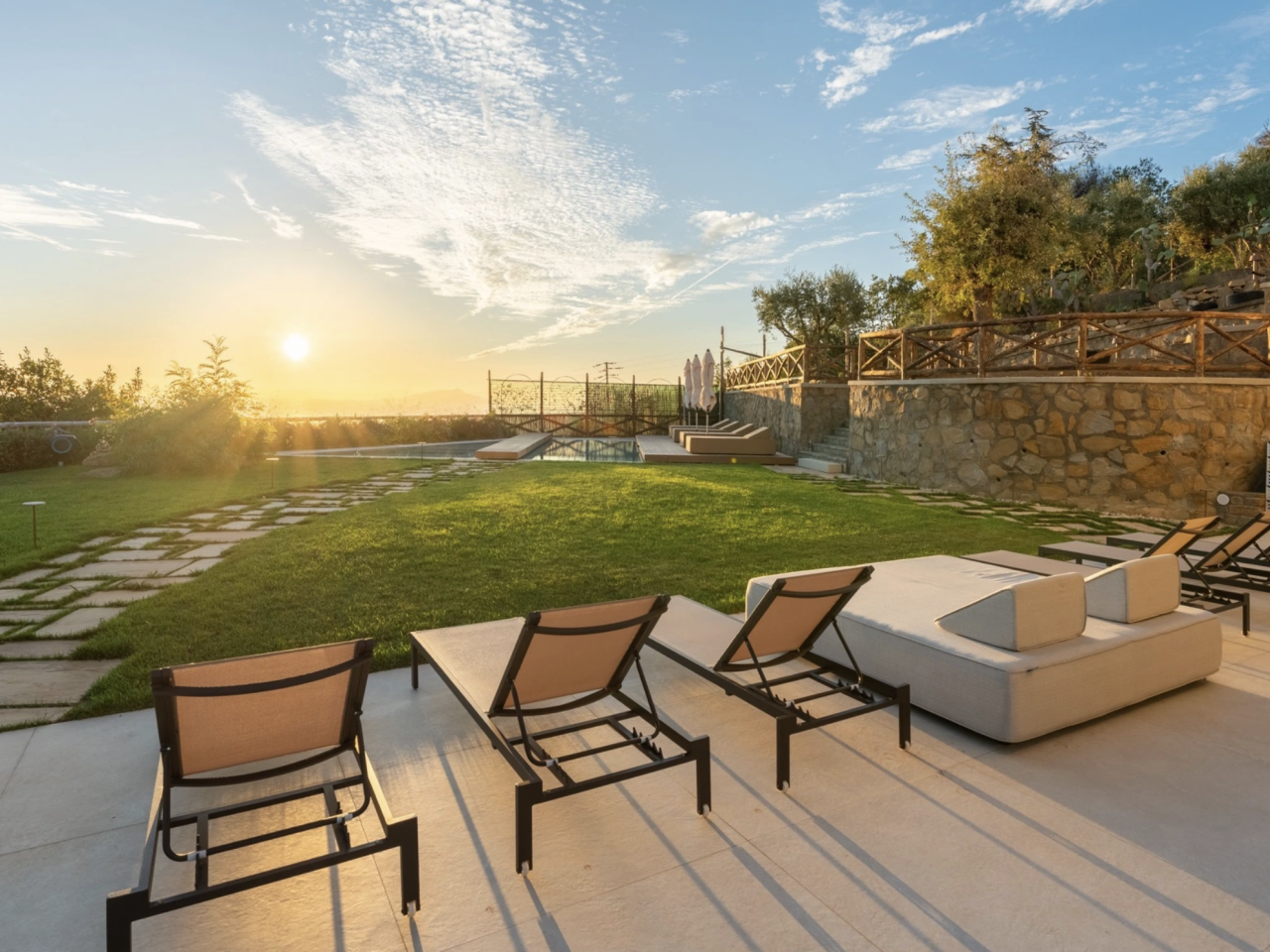 SORRENTO LUXURY S.R.L