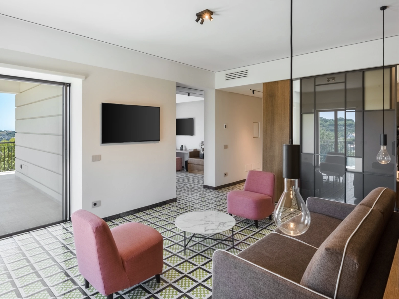 SORRENTO LUXURY S.R.L