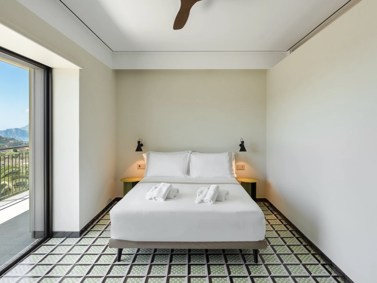 SORRENTO LUXURY S.R.L