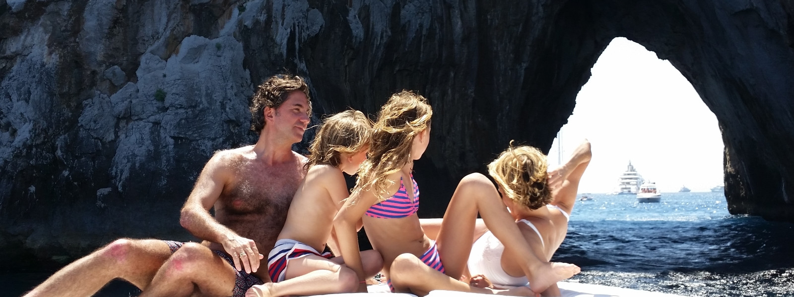 SORRENTO LUXURY S.R.L