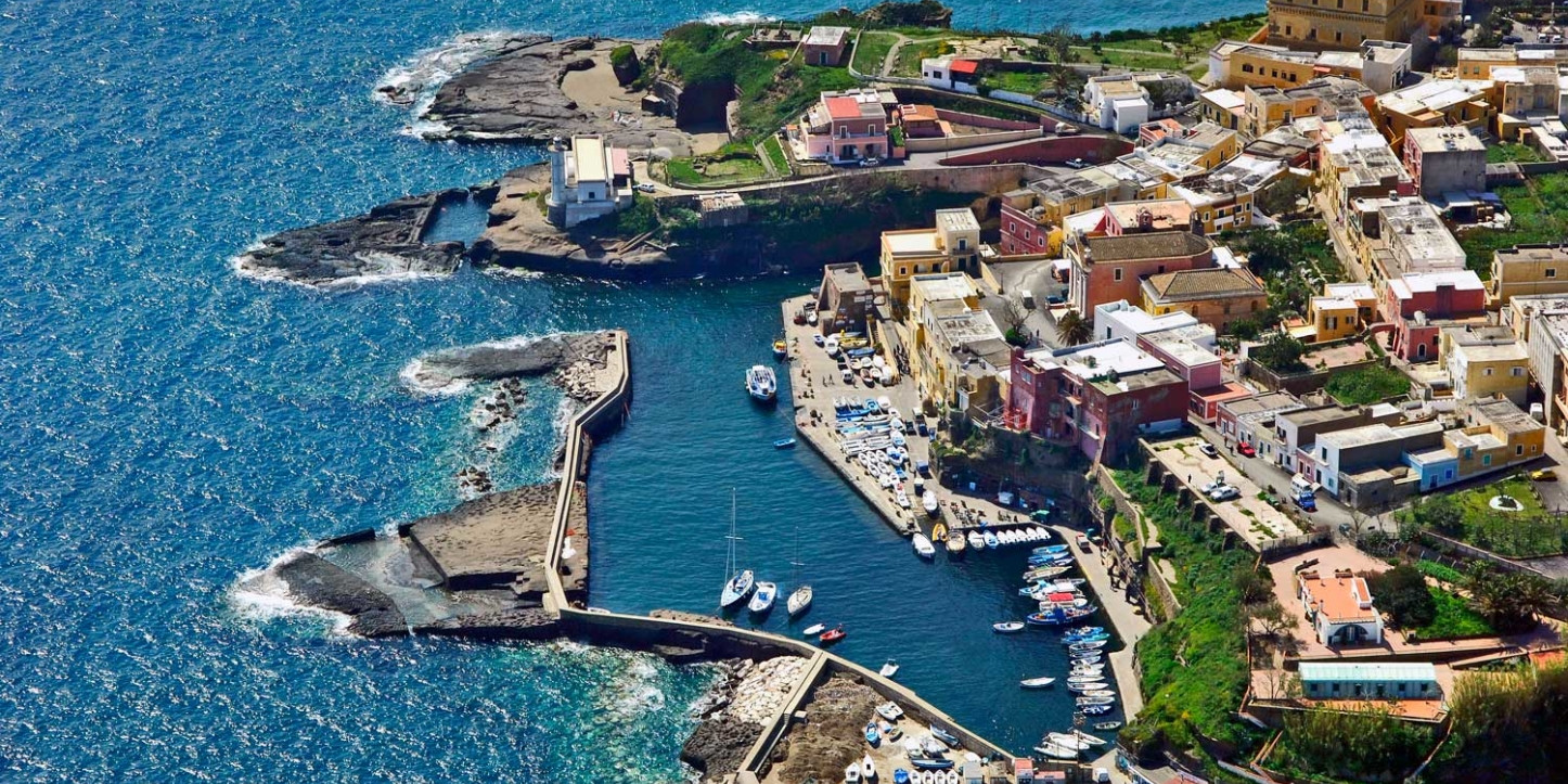 Ponza e Ventotene boat tour