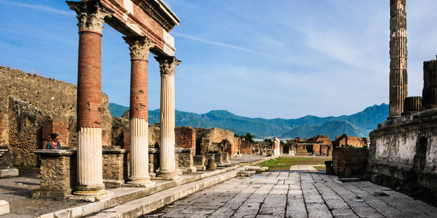 Web our private tour from positano to pompeii will welcome you on board with water, refreshing towels and wifi included, and drop you at pompeii ruins where you can spend your free time visiting the ruins, choose if booking a private guide, having your. Positano & Pompeii Winery Tour