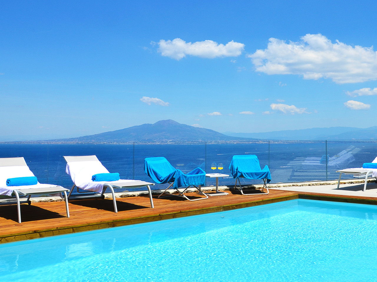 SORRENTO LUXURY S.R.L