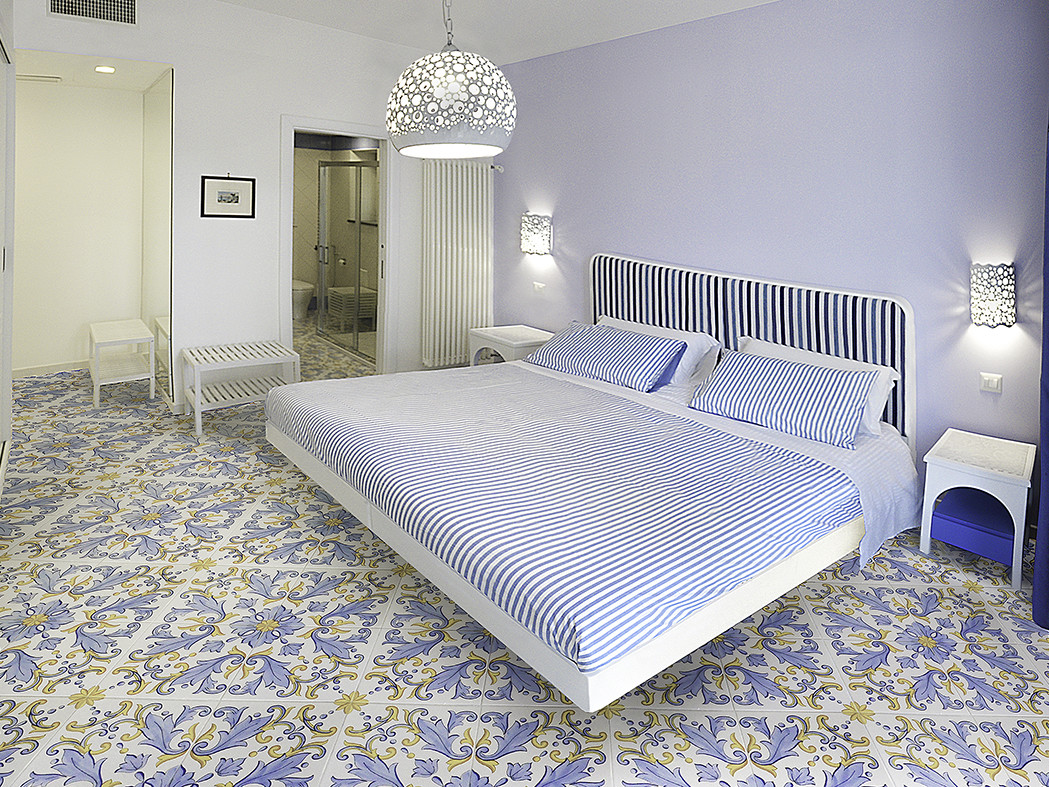 SORRENTO LUXURY S.R.L