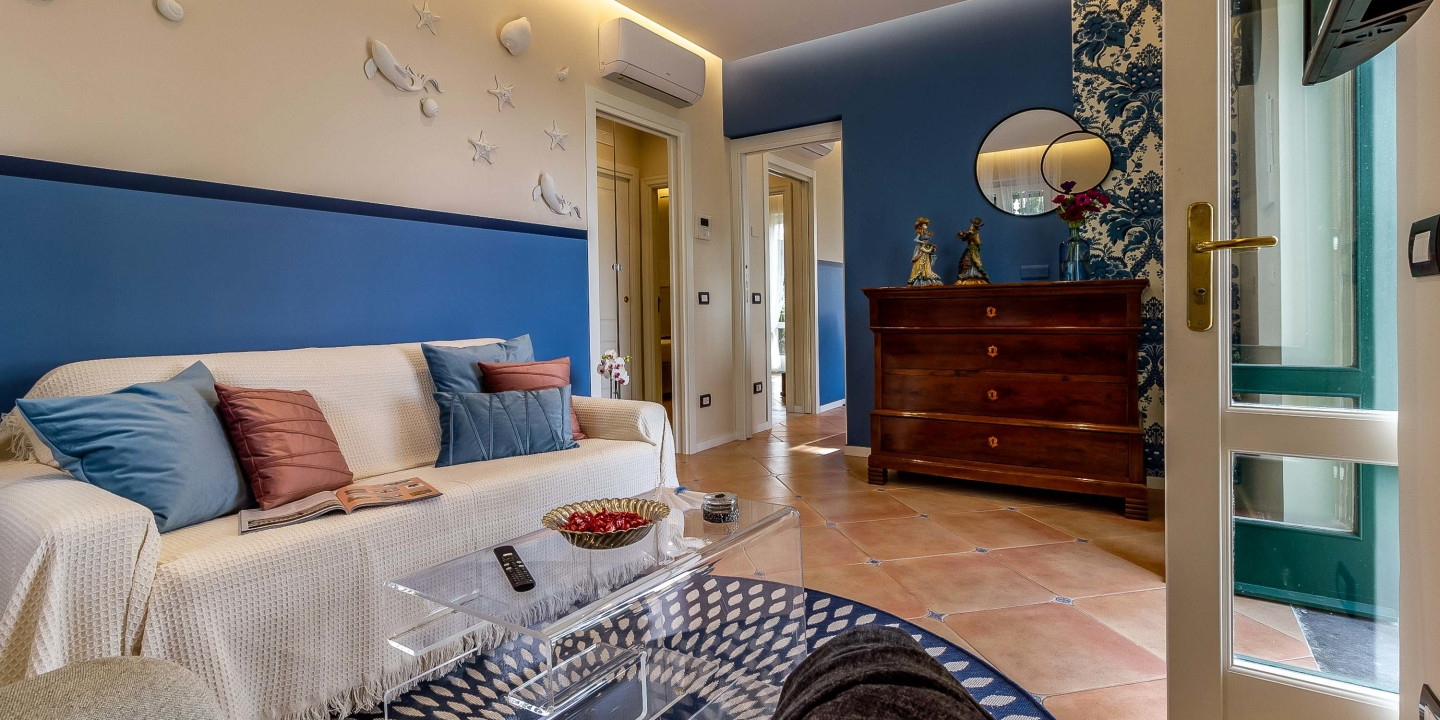 SORRENTO LUXURY S.R.L