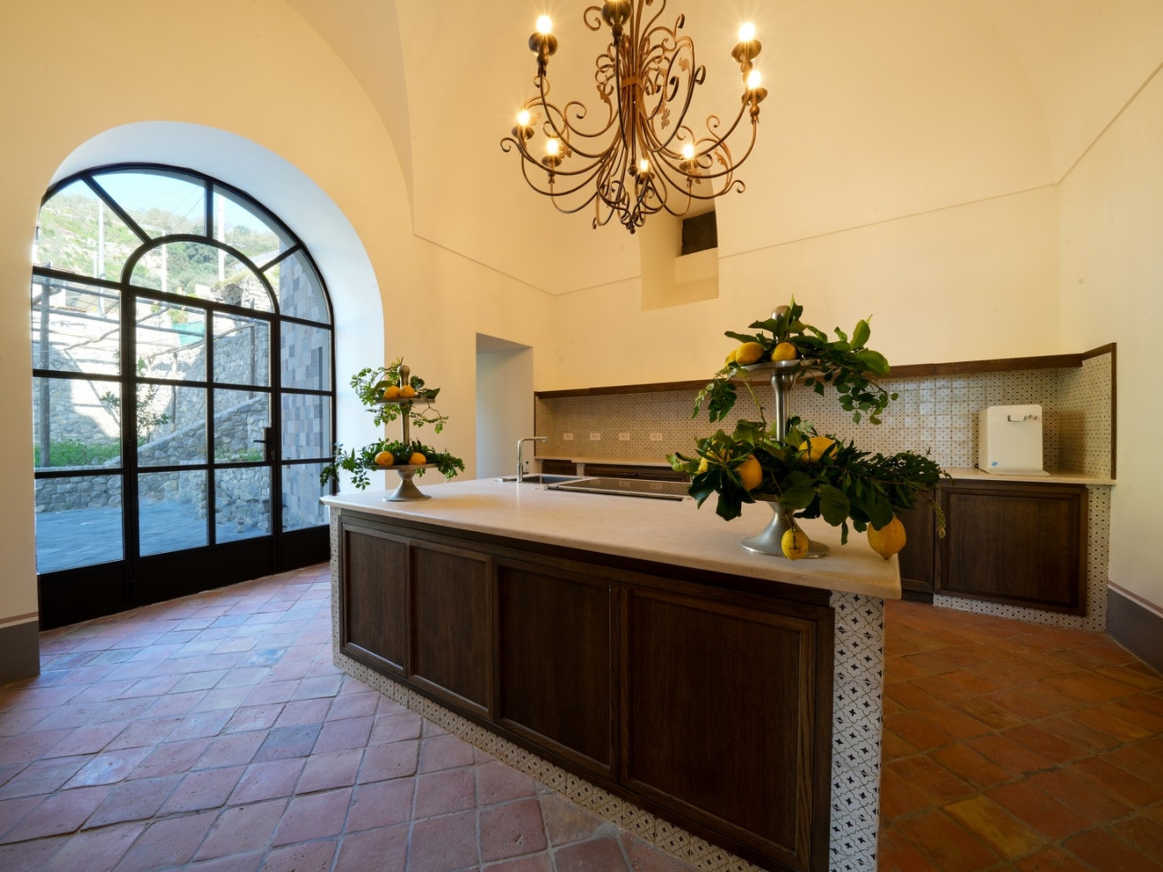 SORRENTO LUXURY S.R.L