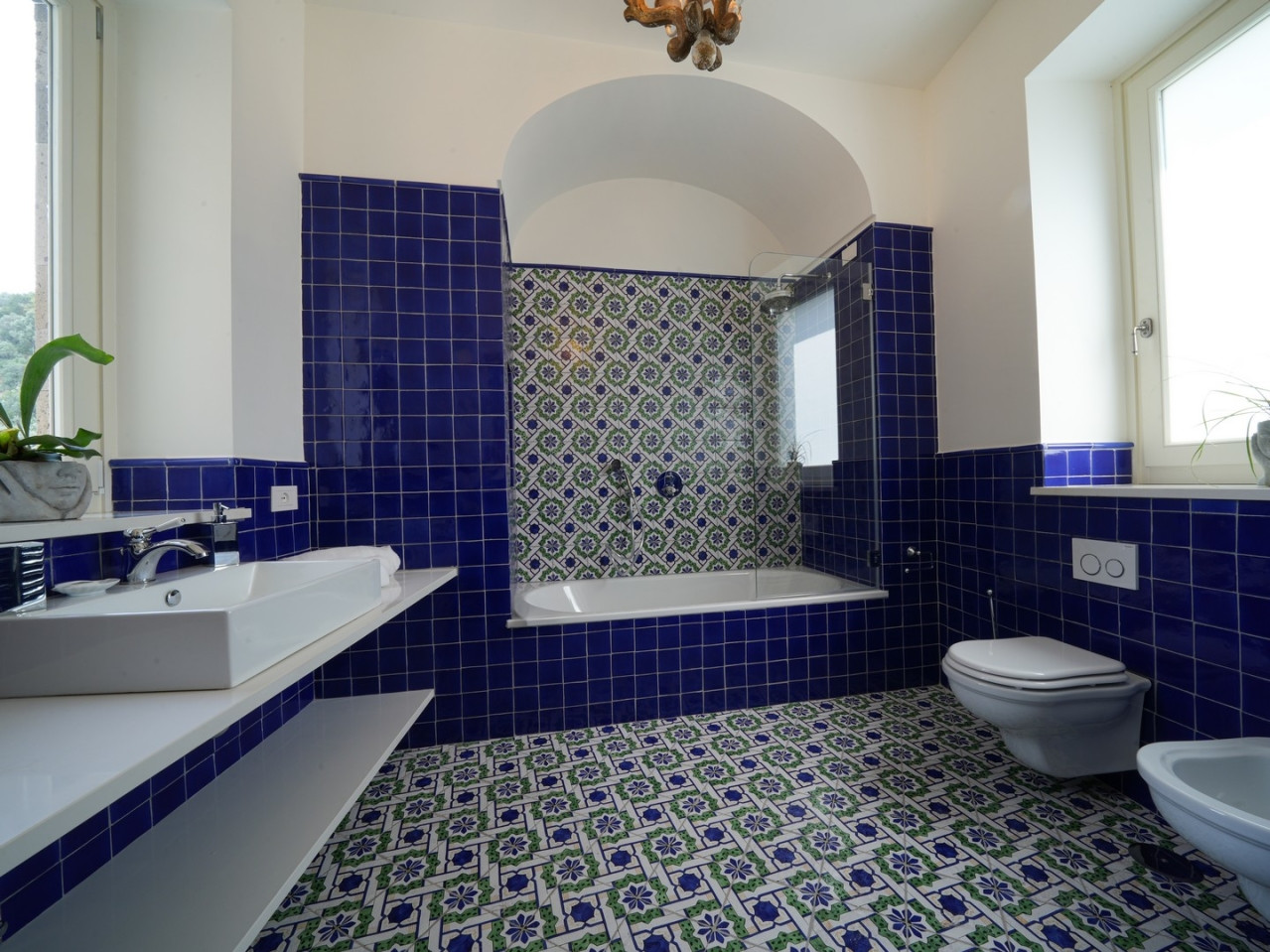 SORRENTO LUXURY S.R.L