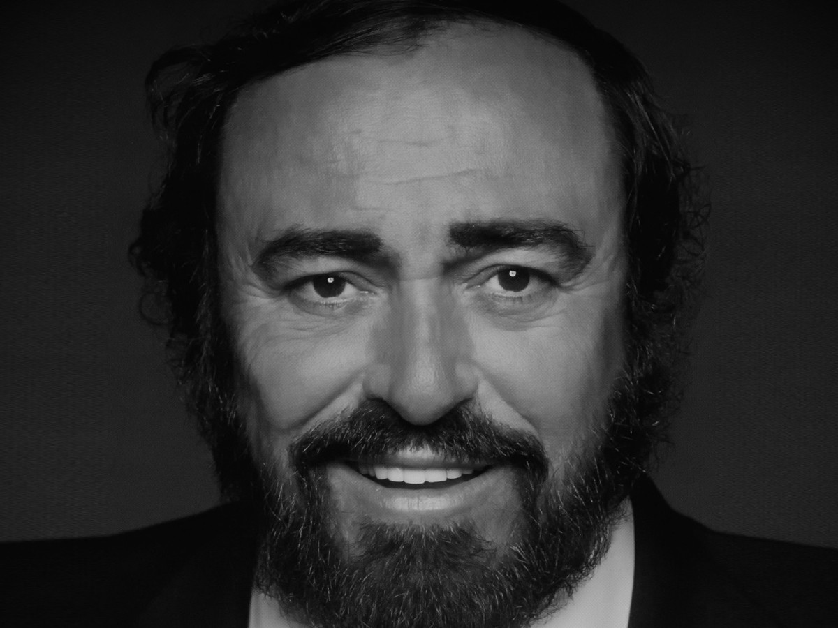 Luciano Pavarotti a Sorrento for the story of an extraordinary life