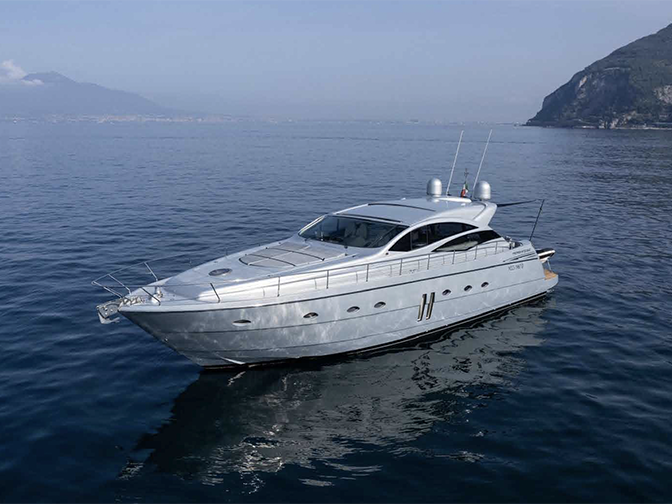 Pershing 62