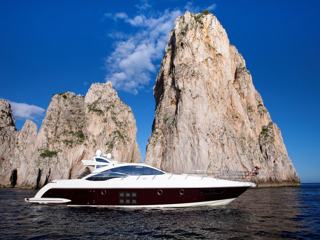 azimut 62